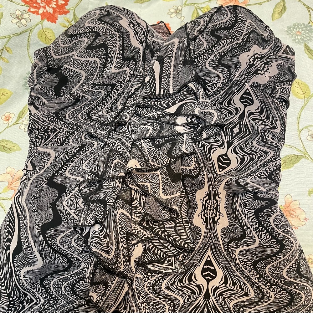 Guess Ruffle Mini Dress - Picture 8 of 15